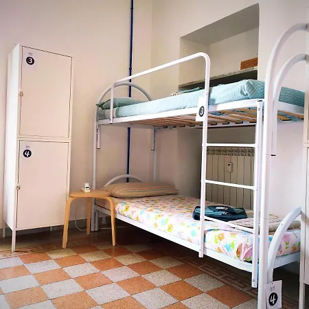Bed & Breakfast 67 *